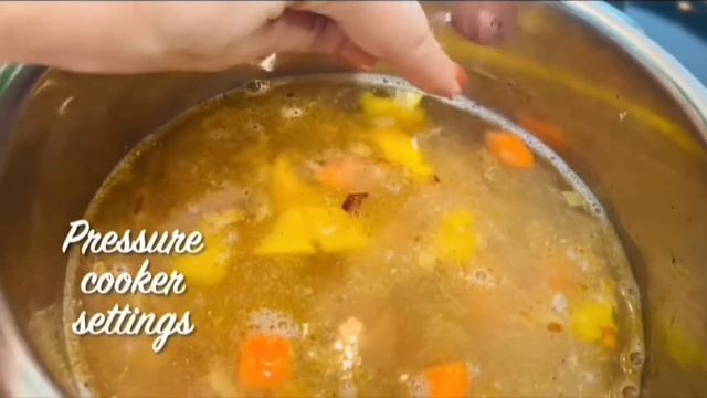 Lentil with rice and vegetables in pressure cooker.Чечевица с рисом и овощами в скороварке. смотреть онлайн