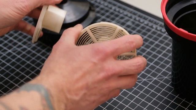 How to Take Apart Patterson Tank Film Developing Reels смотреть онлайн