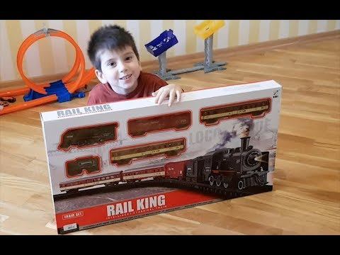 Веселый поезд Rail King c дымом смотреть онлайн