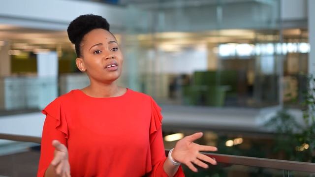 Wits alumnus, Matlali Queen Matsotso | Real Estate Senior Analyst, Client coverage at Standard Bank смотреть онлайн