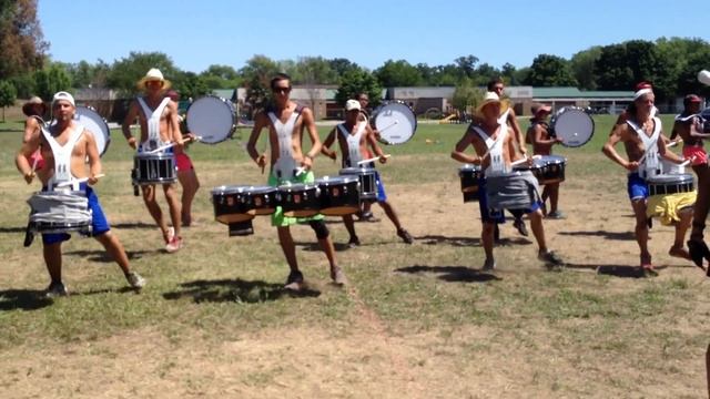 Revolution 2012 Drumline (6-9 Jam) смотреть онлайн