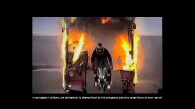 Pulsar Stunt Mania - Dir Vivek Thomas смотреть онлайн