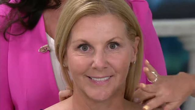 NuFace Mini Facial Toning Device w/ Dr. Denese Serum on QVC смотреть онлайн