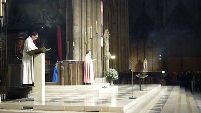 Messe in Notre Dame смотреть онлайн