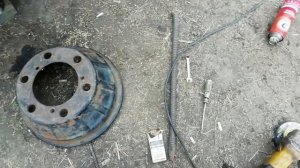 Газ - 53. Замена переднего тормозного барабана.