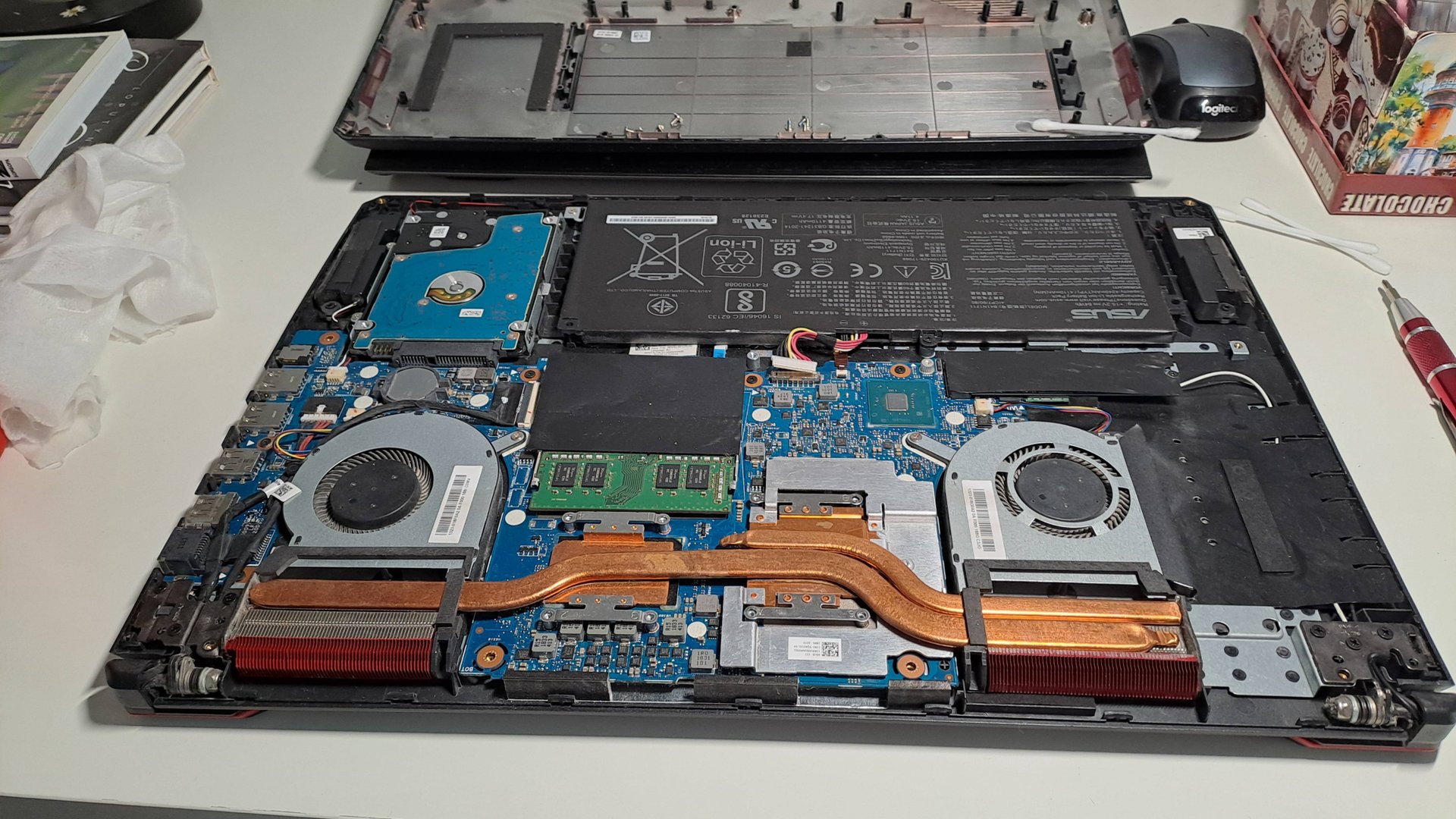 Термопаста вместо жидких термопрокладок в ноутбуке. Проверяю спустя три года смотреть онлайн