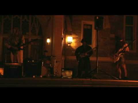 Live Nudes Halloween Show смотреть онлайн