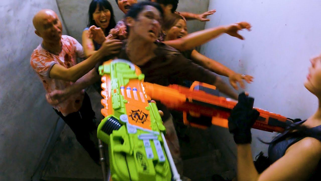 NERF fights Zombies (Rescue Mission) ft. @kofan0331 派派 смотреть онлайн