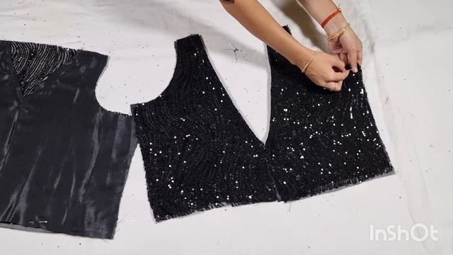 Simple one tuck Blouse cutting and stitching// V shape Blouse neck cutting//crop top cutting смотреть онлайн
