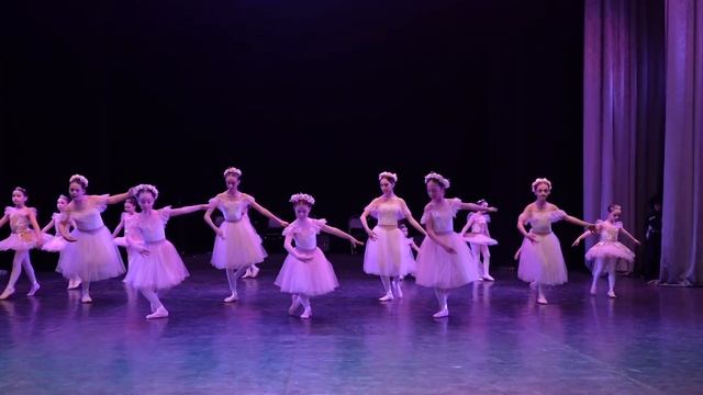 baby ballet #babyballet #ballerina #ballet #balletclass #sweet #colorful смотреть онлайн