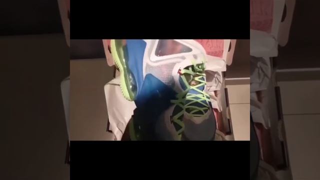 UNBOXING | NIKE LEBRON 19 KING'S FLAG смотреть онлайн