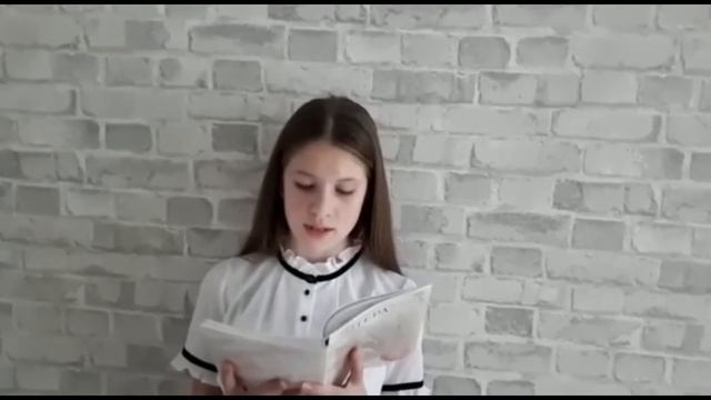С Агарков "Осень в парке" читает Азизова Карина. смотреть онлайн
