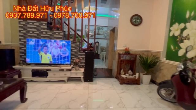 Bán nhà bình dương (380) Góc 2 mặt tiền đường buôn bán kinh doanh DT:10Mx30M смотреть онлайн