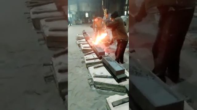 Заливка чугуна ч.1 17 октября 2022 г. смотреть онлайн
