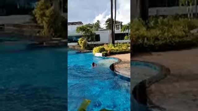 Afternoon Swim And LS18 | The Palm Wongamat Beach | Pattaya Thailand смотреть онлайн