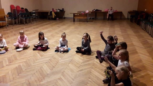 Brown Girl In The Ring -instrumentacja Dla Dzieci. Centrum Edukacji Artystycznej  Anna Machmar
