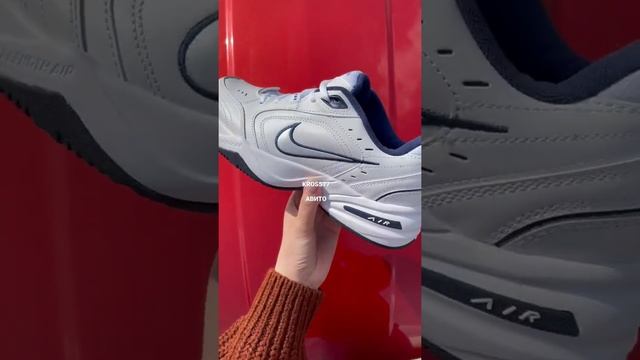 Nike Air Monarch смотреть онлайн