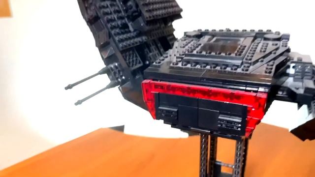 LEGO Kylo Ren Shuttle MOC - Upsilon-class Shuttle Custom Build смотреть онлайн