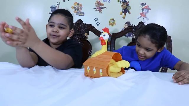 Amin and Omid Play Squawk Chicken Funny Kids Game смотреть онлайн