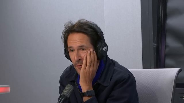 Critique cinéma : faut-il aller voir "Peter von Kant" de François Ozon ? смотреть онлайн
