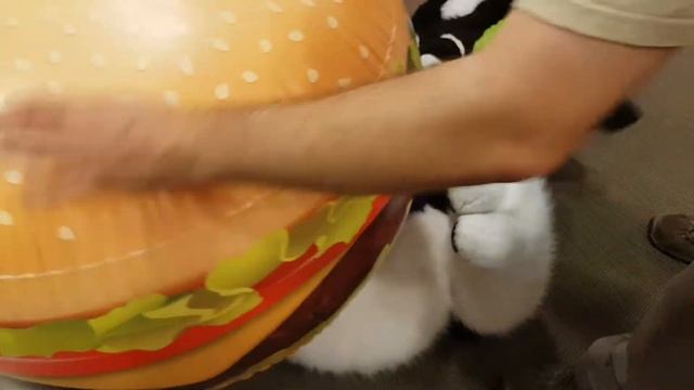 Xenatrax pumbling the Burger on BrekWolf смотреть онлайн
