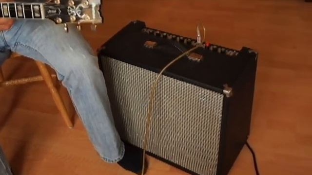 Vintage 1970's Polytone Model 102 Jazz/Rock Guitar Amp