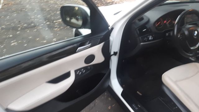 Продам BMW X3 F25 28i Xdrive Максимальная комплектация.