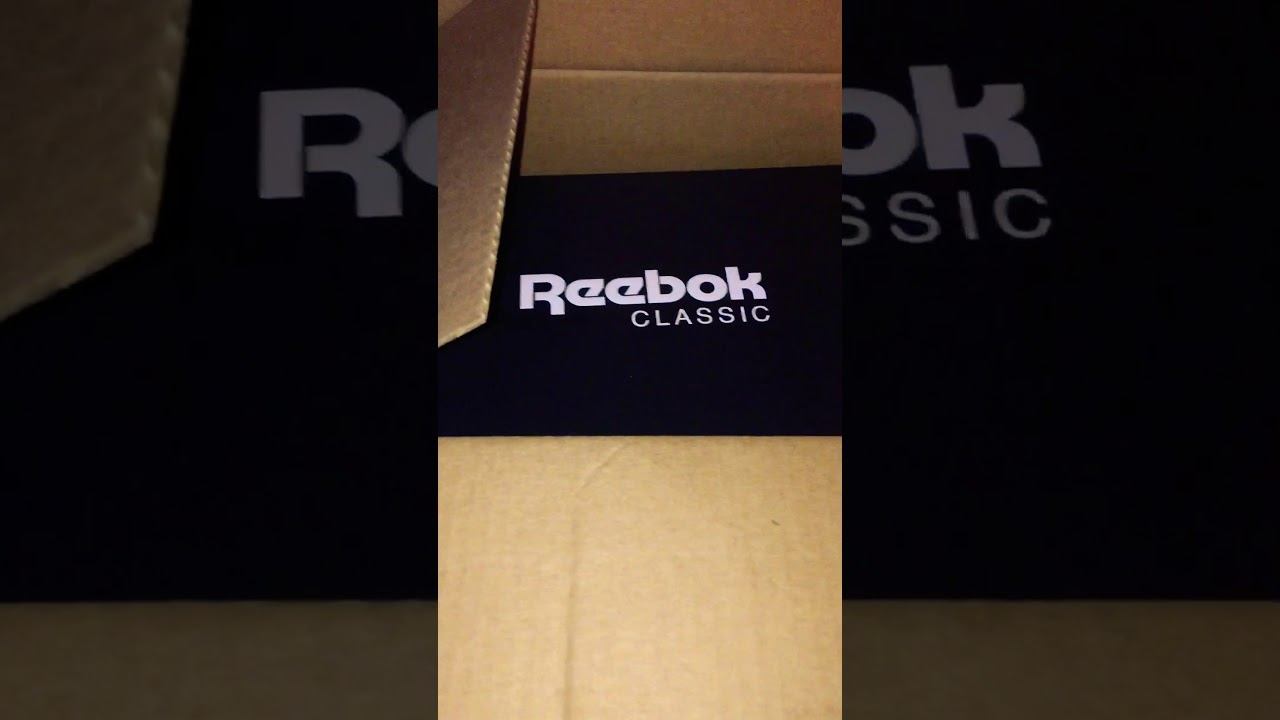 Blue raised by wolves unboxing смотреть онлайн