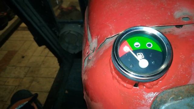 C 360 wskaźnik paliwa смотреть онлайн