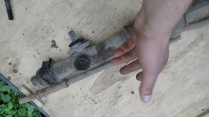 рассказал, почему может тяжело вращаться руль на автомобиле без Гура