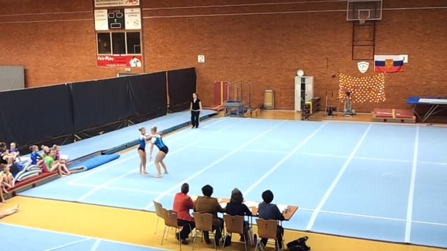 Marleen en Rosa C lijn duo Tempo смотреть онлайн