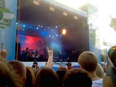 Кипелов в Кургане, центральная площадь 17.08.2013. начало. смотреть онлайн