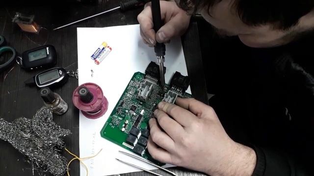 Снимаем и ремонтируем (своими руками) блок ЦБКЭ на Калина 2, Гранта Люкс, Датсун,  Приора 2.