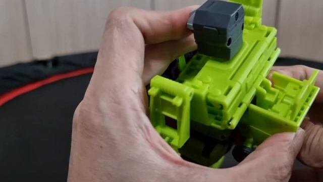 Transformers Toys : Newage Devastrator H29-H34 and Torso смотреть онлайн