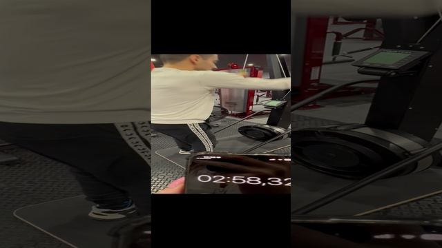 Сейранян Меруж ТФ Братиславская сотрудник клуба 
#terfit
#TERFIT_Челлендж
#TERFIT_греблялыжибайк