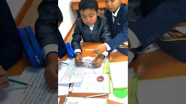 Урок русского языка в 4 классе.Правописание приставок и суффиксов. Усенова Нургуль Каметкалиевна смотреть онлайн