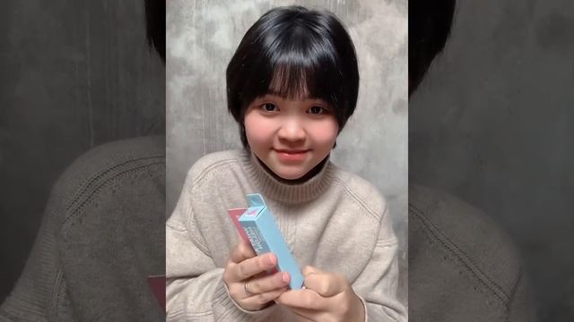 Son dưỡng môi Manyo Korea смотреть онлайн