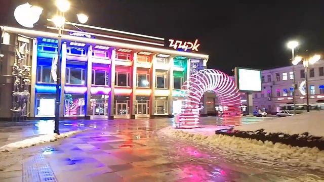 Саратов Новогодняя площадь Кирова 2024. смотреть онлайн