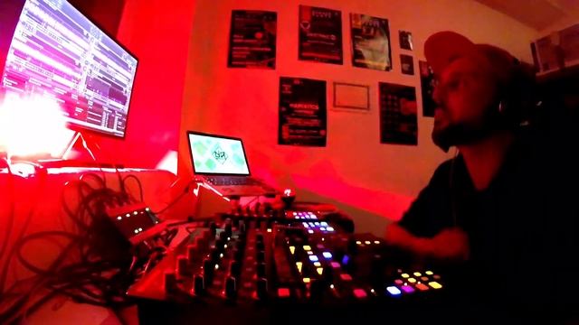 Drum and Bass Drum_Quake смотреть онлайн