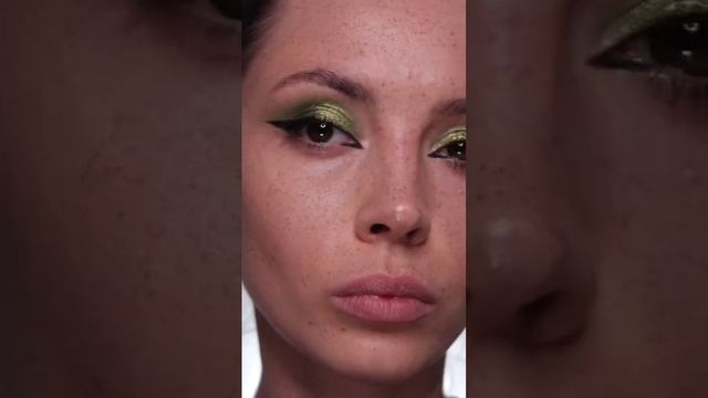 Эти хамелеоны подчеркнут красоту твоих глаз😏😘#my7days #тренд #красота #makeup #comedy смотреть онлайн