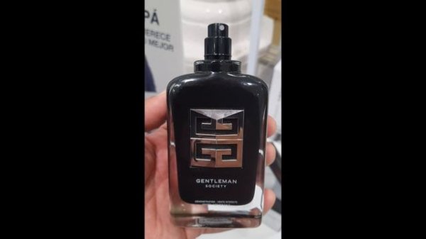 GIVENCHY GENTLEMAN SOCIETY 2023