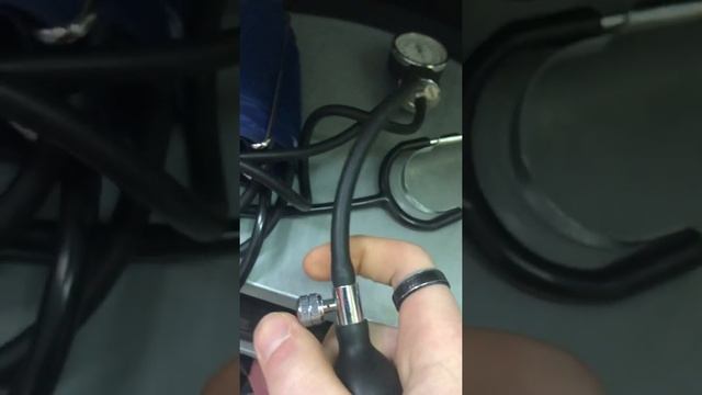 Тонометр ручной смотреть онлайн