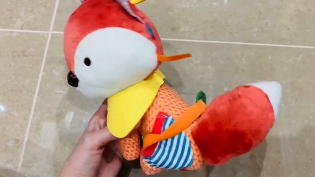 Plush Fox Skip Hop/Bandana Multi Activity / Raposa de pelúcia com atividades para bebês e criança смотреть онлайн