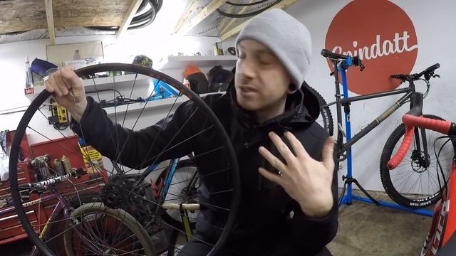 My bombproof tubeless off-road fixed gear wheel setup. смотреть онлайн