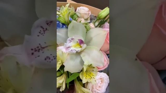 Букет Марио maxflora.ru Доставка цветов Раменское смотреть онлайн