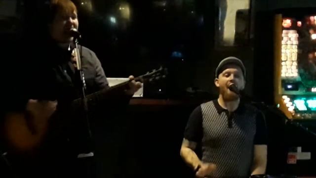Ross and Sam Swansea Gig Guide смотреть онлайн