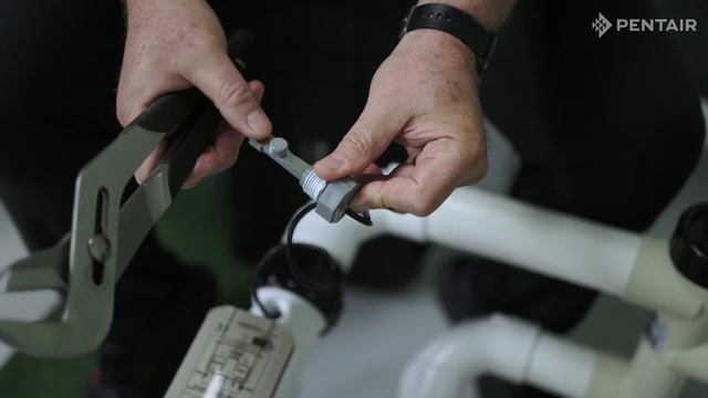 ¿Cómo REEMPLAZAR el Sensor de Flujo del IntelliChlor y iChlor? смотреть онлайн