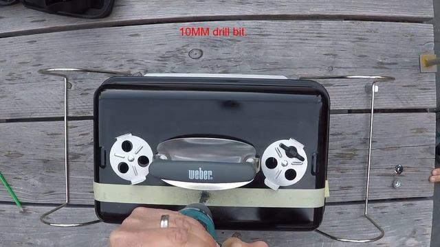 Putting a thermometer in a WEBER go anywhere смотреть онлайн