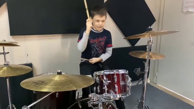 Britney Spears - Criminal(Барабанная кавер - версия от Ивана Пермякова).mp4