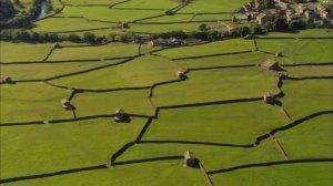 Power up 3_Unit 8_ page 100_05 Cross-curricular_Home,sweet home